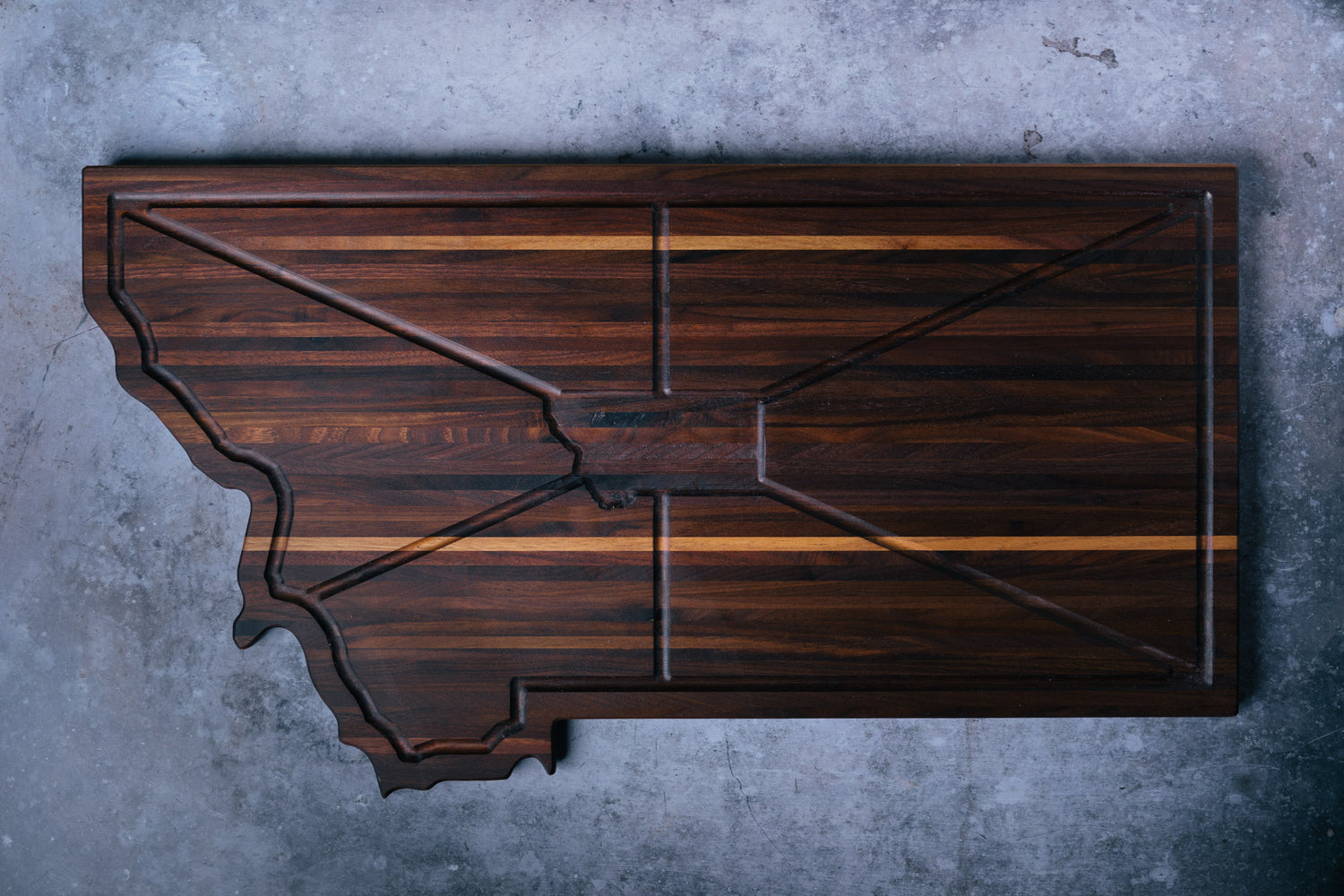 The Montana Carver - Walnut