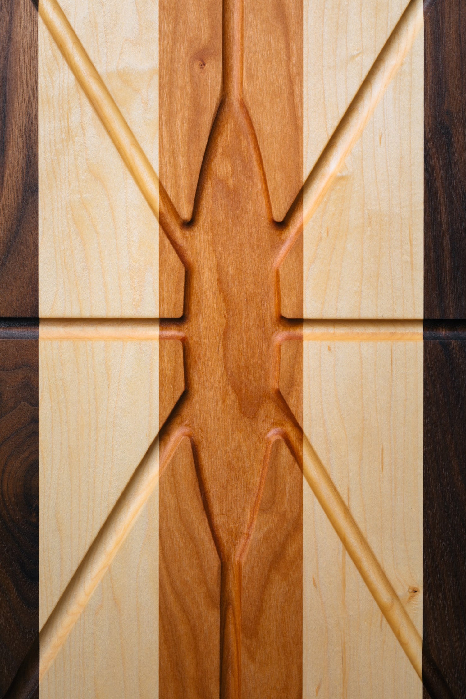 The Oval Carver